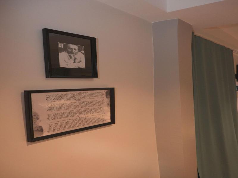 Isle Otel image