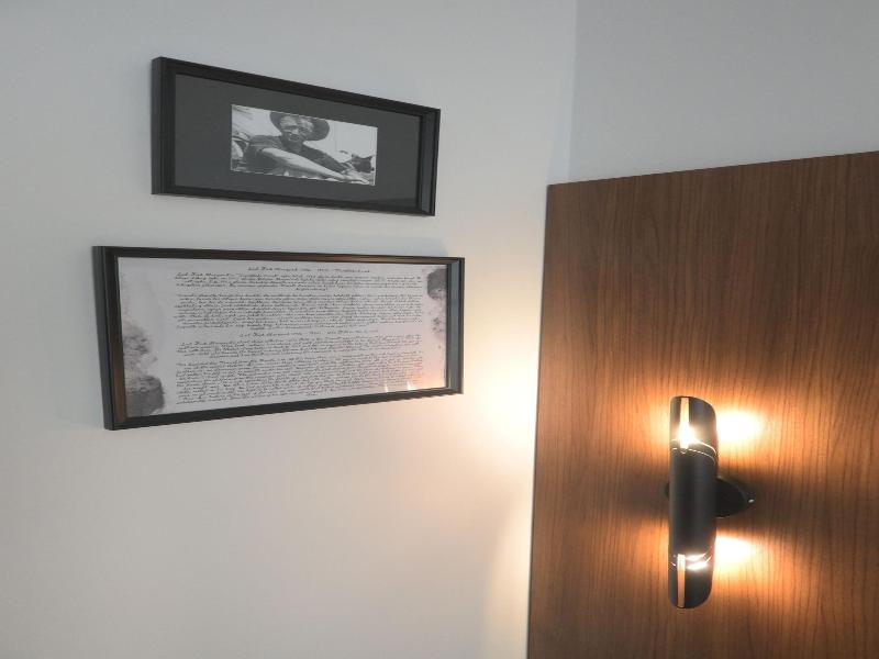 Isle Otel image