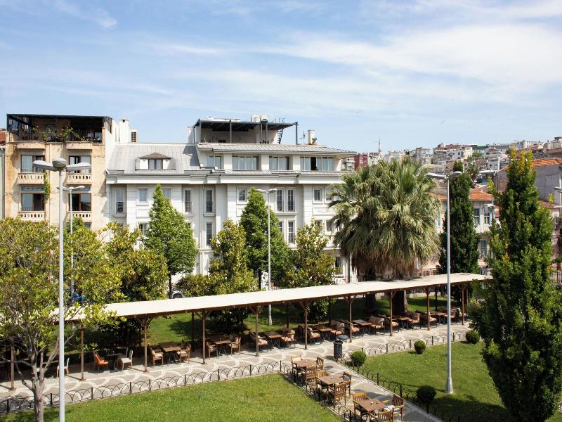 Recital Park Hotel — general view