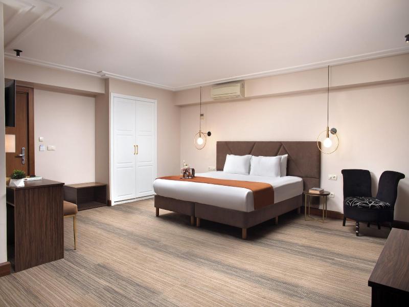 Recital Park Hotel image