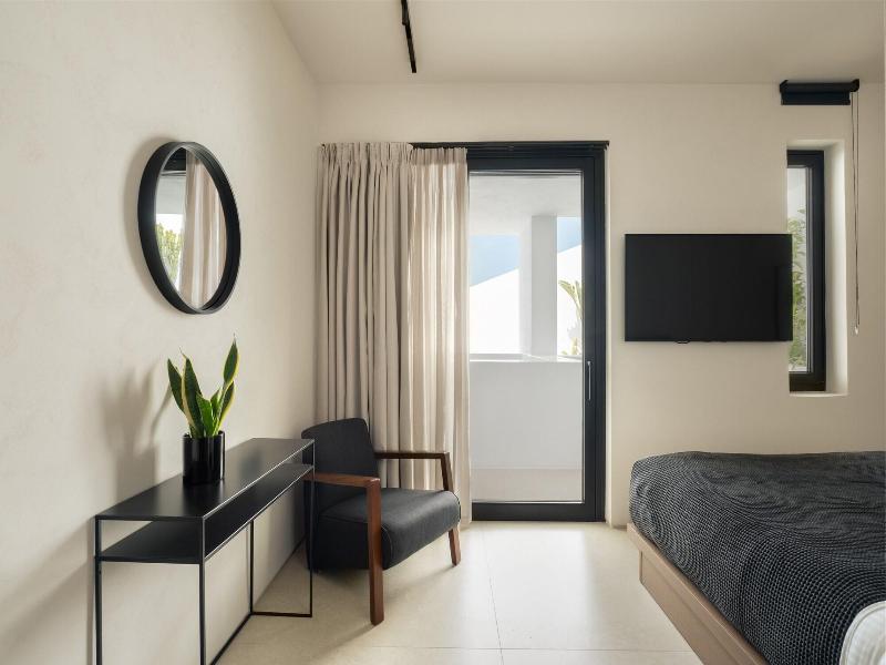 Cubic Mykonos Seafront Design Suites image