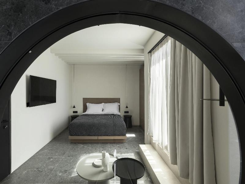 Cubic Mykonos Seafront Design Suites image