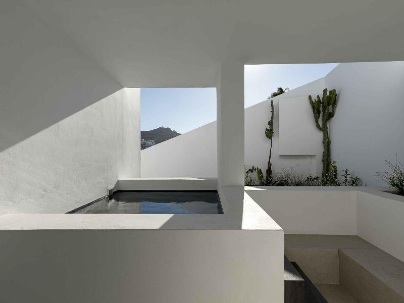 Cubic Mykonos Seafront Design Suites image