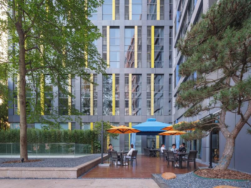 Shanghai T Plus Hotel Residence image