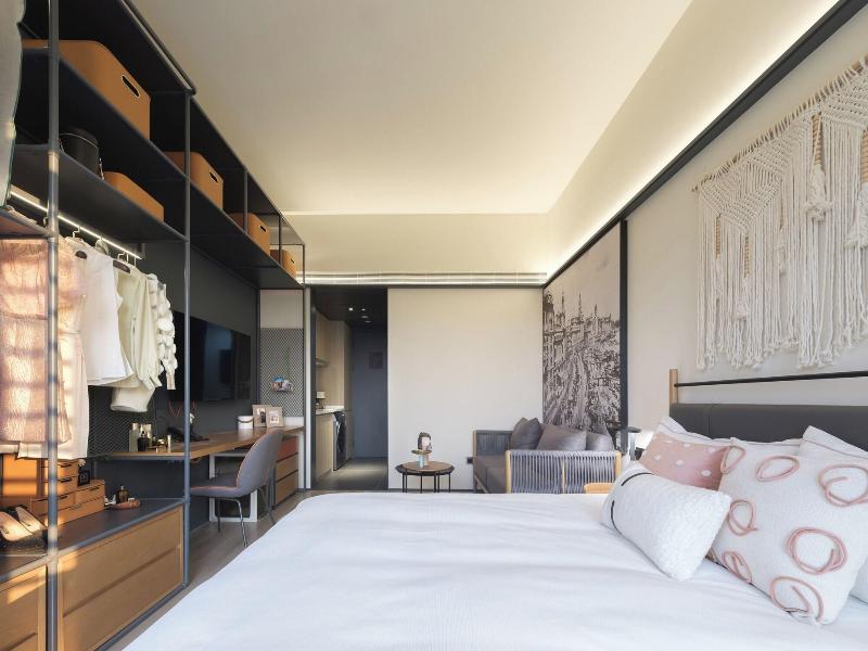 Shanghai T Plus Hotel Residence image