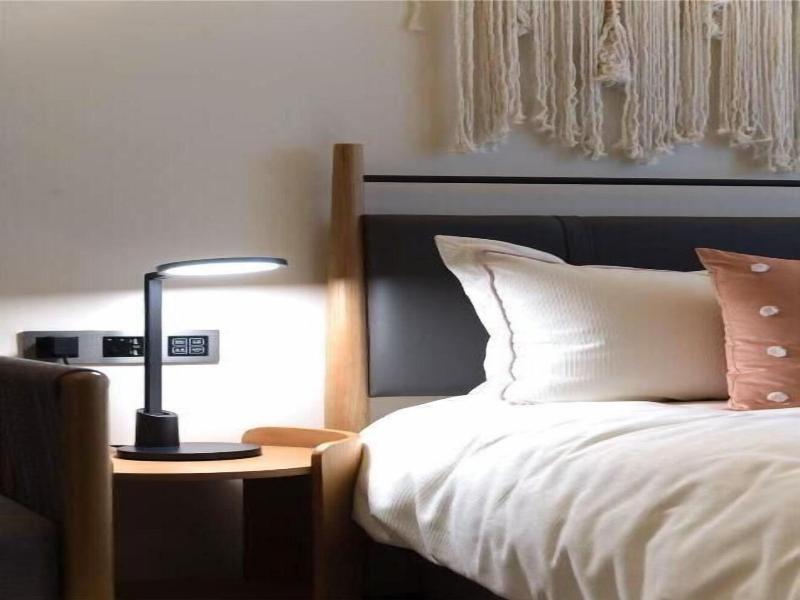 Shanghai T Plus Hotel Residence image