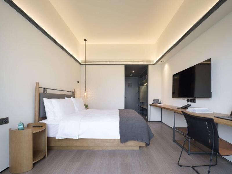 Shanghai T Plus Hotel Residence image