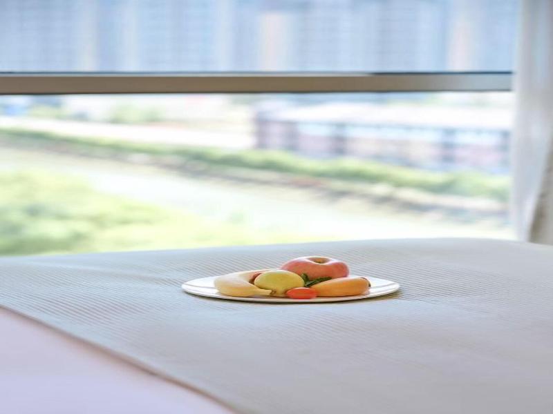 Shanghai T Plus Hotel Residence image