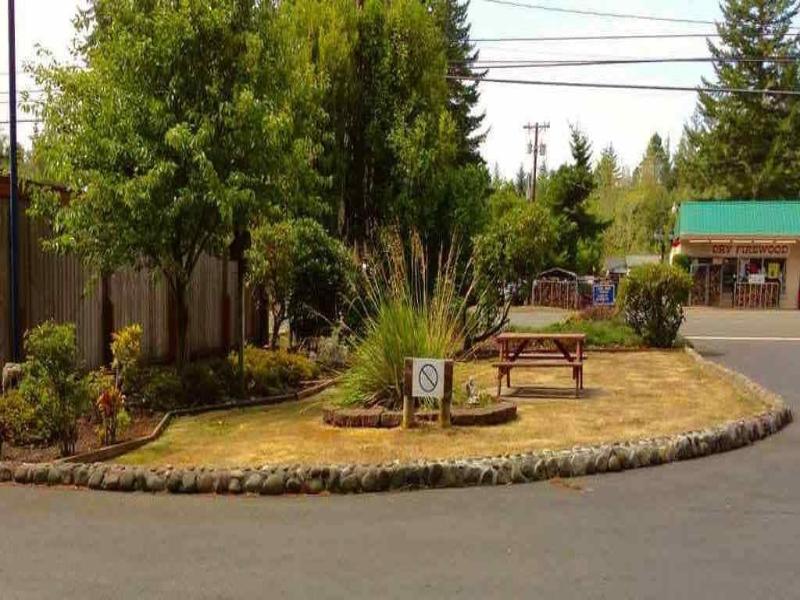 Ocean Breeze Motel image