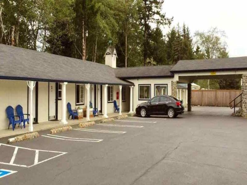 Ocean Breeze Motel image