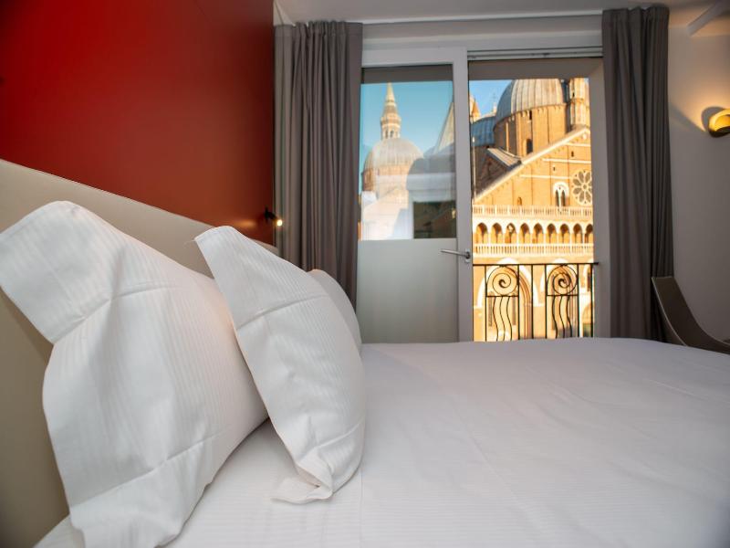 Padova Suites C20 image