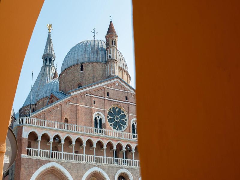 Padova Suites C20 image