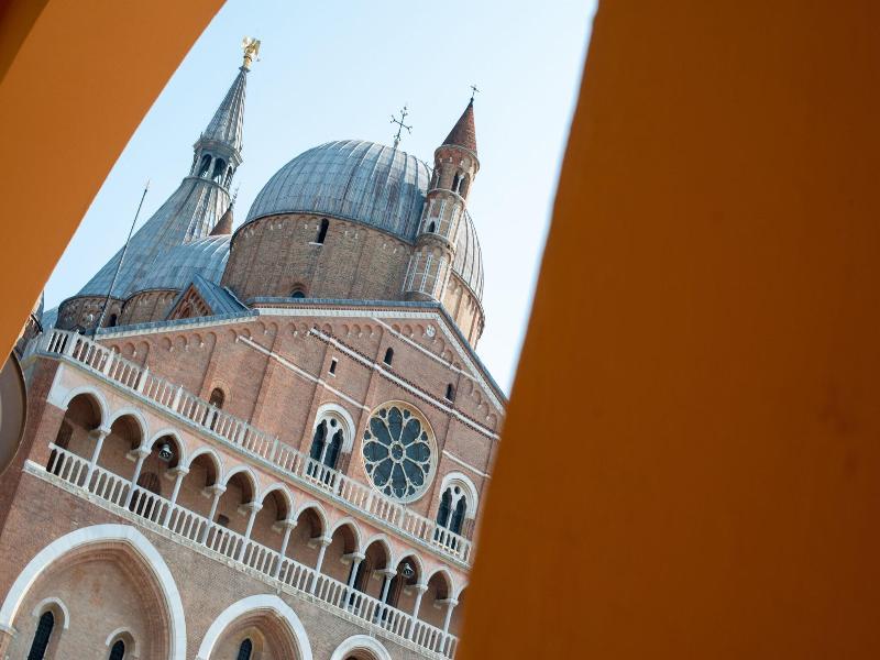 Padova Suites C20 image