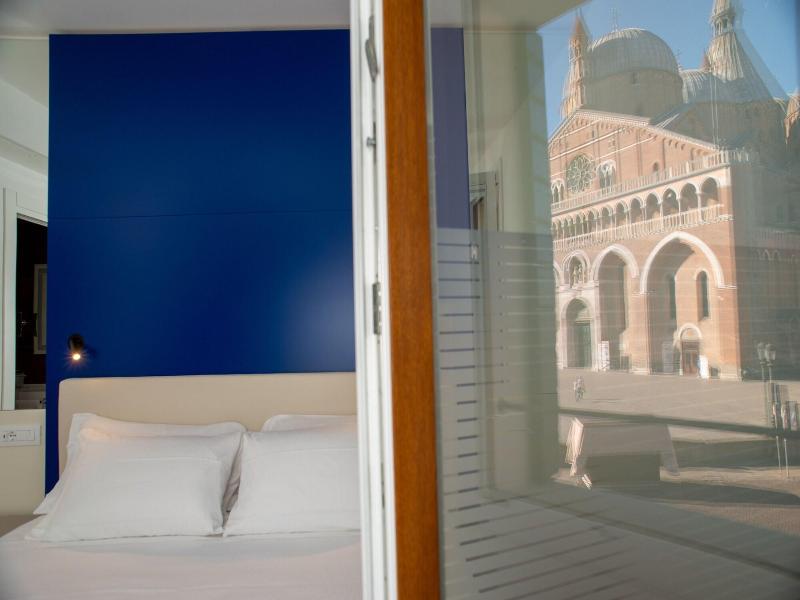 Padova Suites C20 image