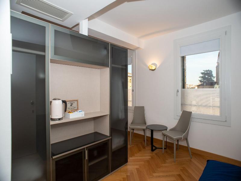 Padova Suites C20 image