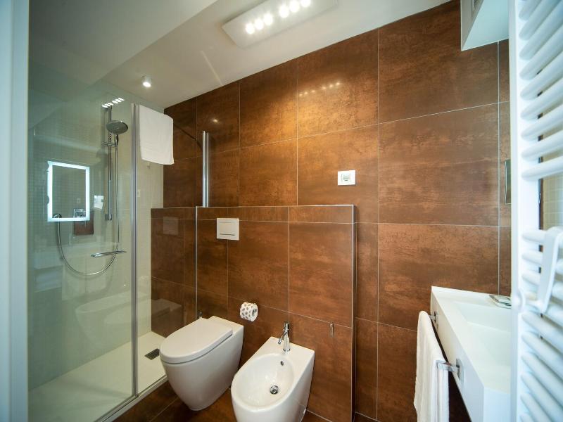 Padova Suites C20 image