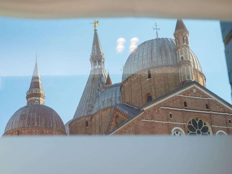 Padova Suites C20 image