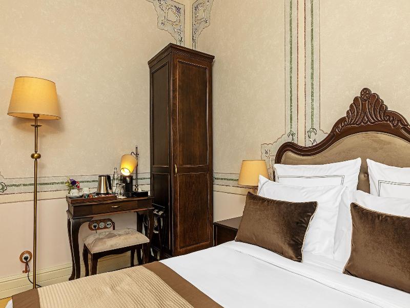 Meroddi Barnathan Hotel image