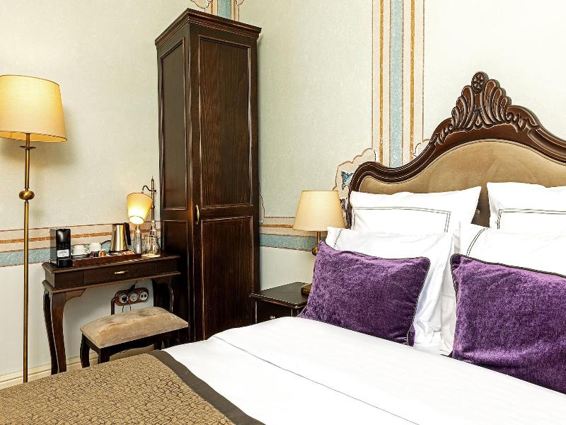Meroddi Barnathan Hotel image