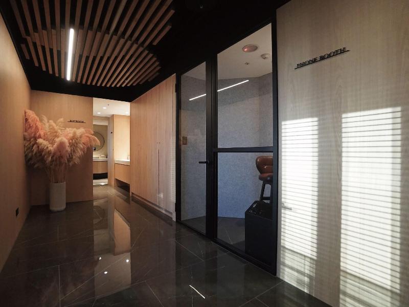Roaders Plus Hotel Taipei Station image