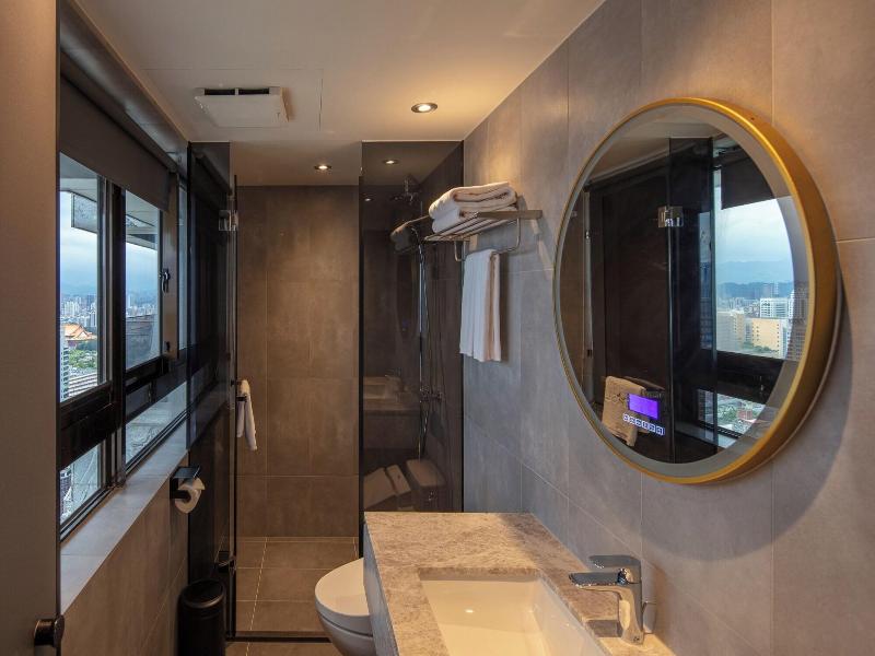 Roaders Plus Hotel Taipei Station image