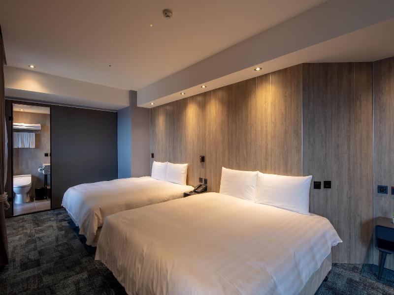 Roaders Plus Hotel Taipei Station image