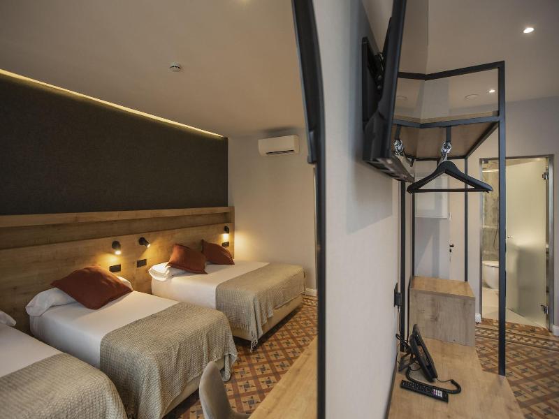 Fontanella By Bcn Urban Rooms image