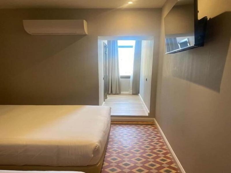 Fontanella By Bcn Urban Rooms image