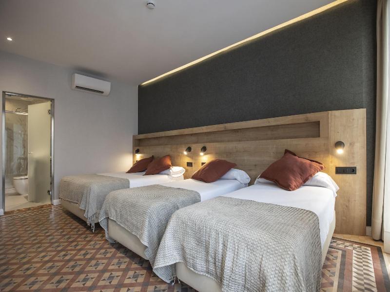 Fontanella By Bcn Urban Rooms image