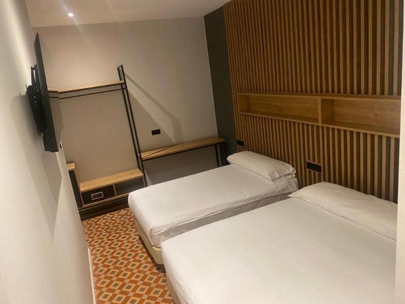 Fontanella By Bcn Urban Rooms image