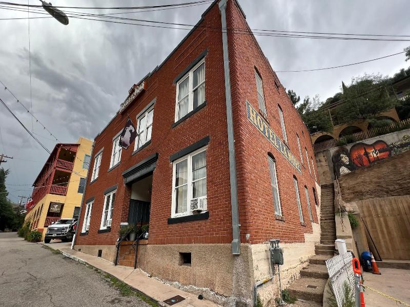 Hotel La More At The Bisbee Inn — general view