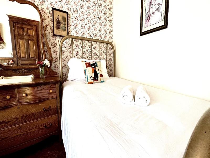 Hotel La More At The Bisbee Inn image