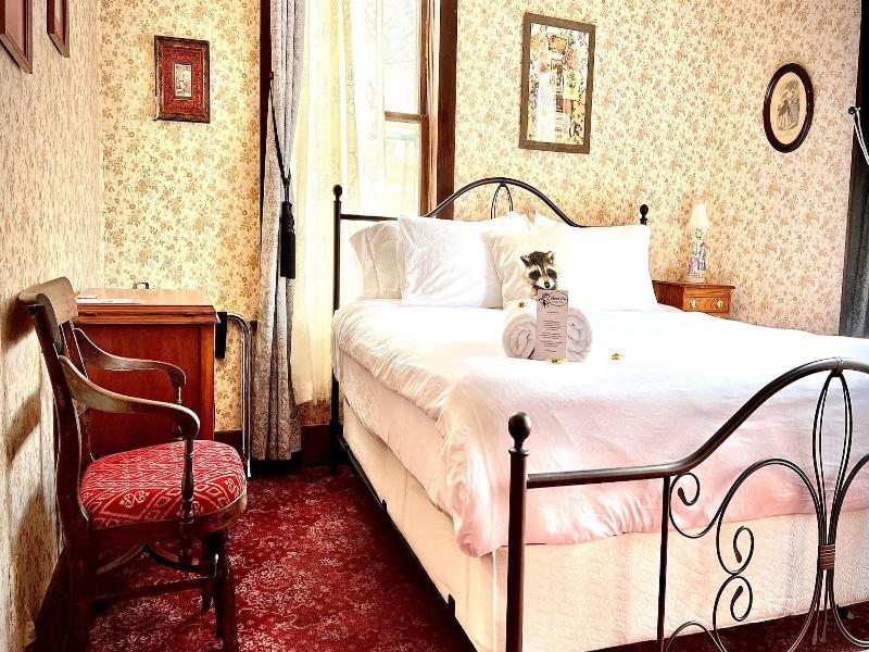 Hotel La More At The Bisbee Inn image