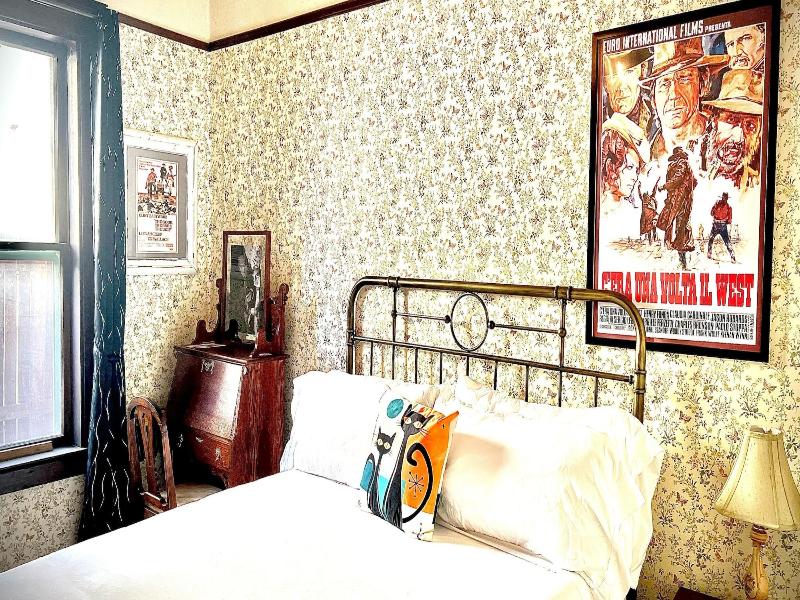 Hotel La More At The Bisbee Inn image