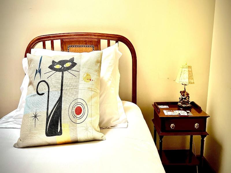 Hotel La More At The Bisbee Inn image