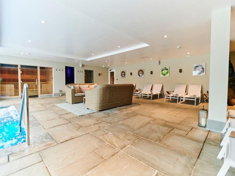 The Swan Hotel And Spa image