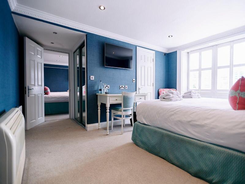 The Swan Hotel And Spa image