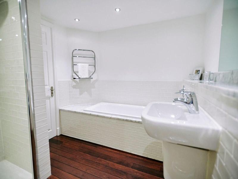 The Swan Hotel And Spa image