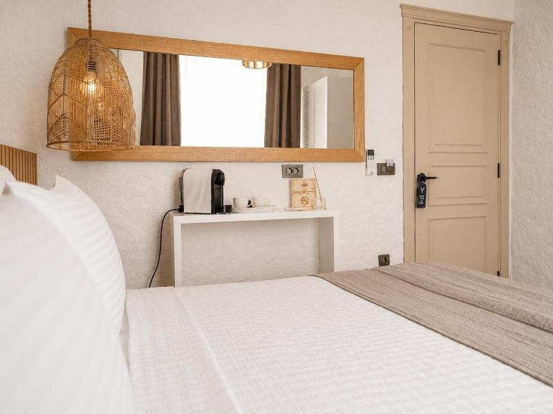 DOUBLE CLASSIC QUEEN BED