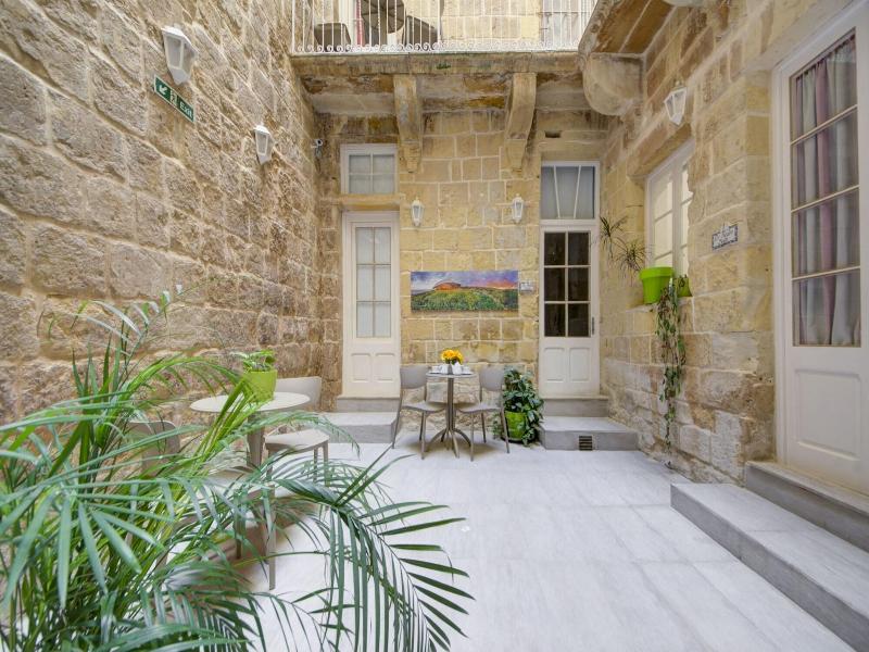 Tritoni Harbour Suites image