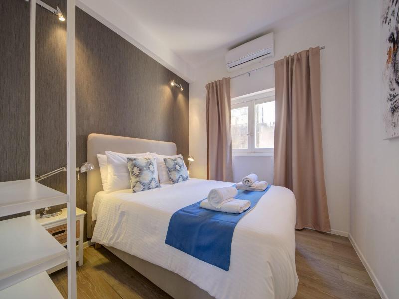 Tritoni Harbour Suites image