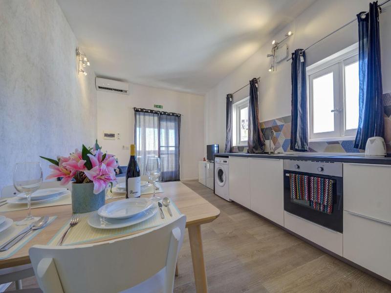 Tritoni Harbour Suites image