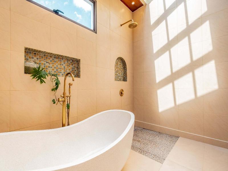 Ellisani Bali image