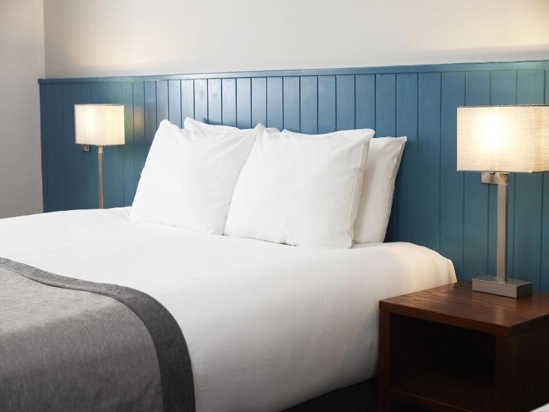 The Highfield Hotel By Greene King Inns image