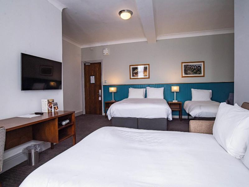 The Highfield Hotel By Greene King Inns image