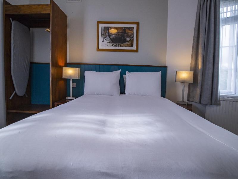 The Highfield Hotel By Greene King Inns image