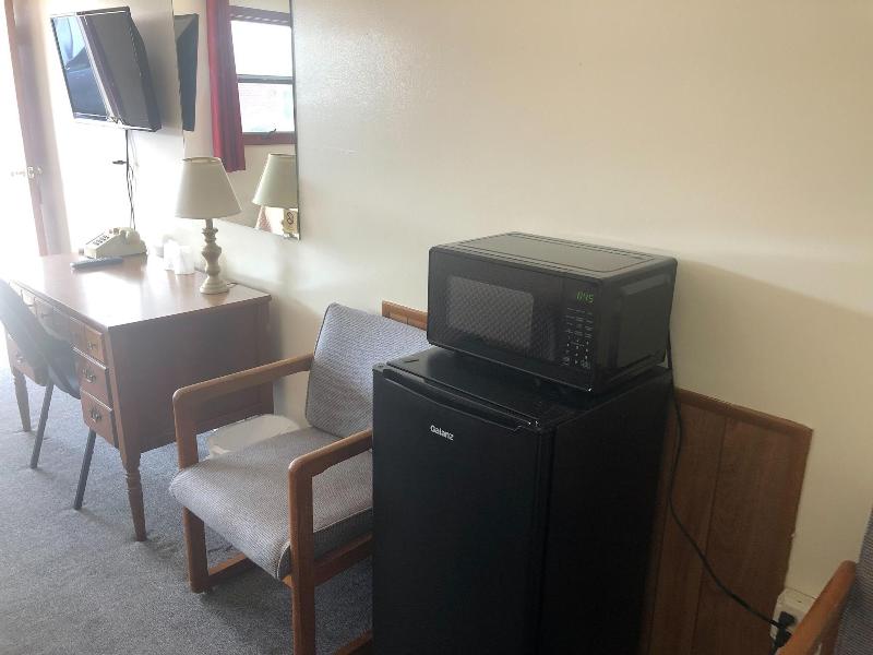Dav Ed Motel image