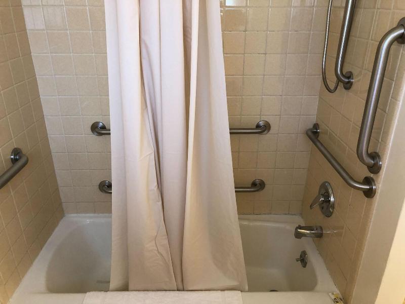 Dav Ed Motel image