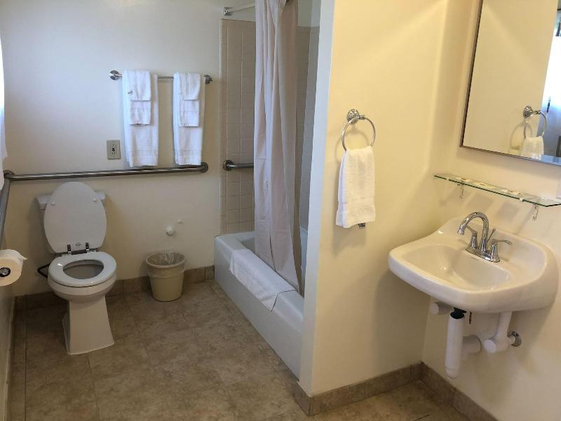 Dav Ed Motel image