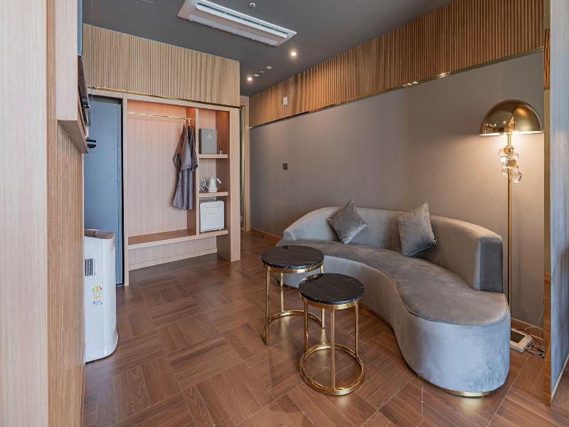 Grand Bern Hotel image